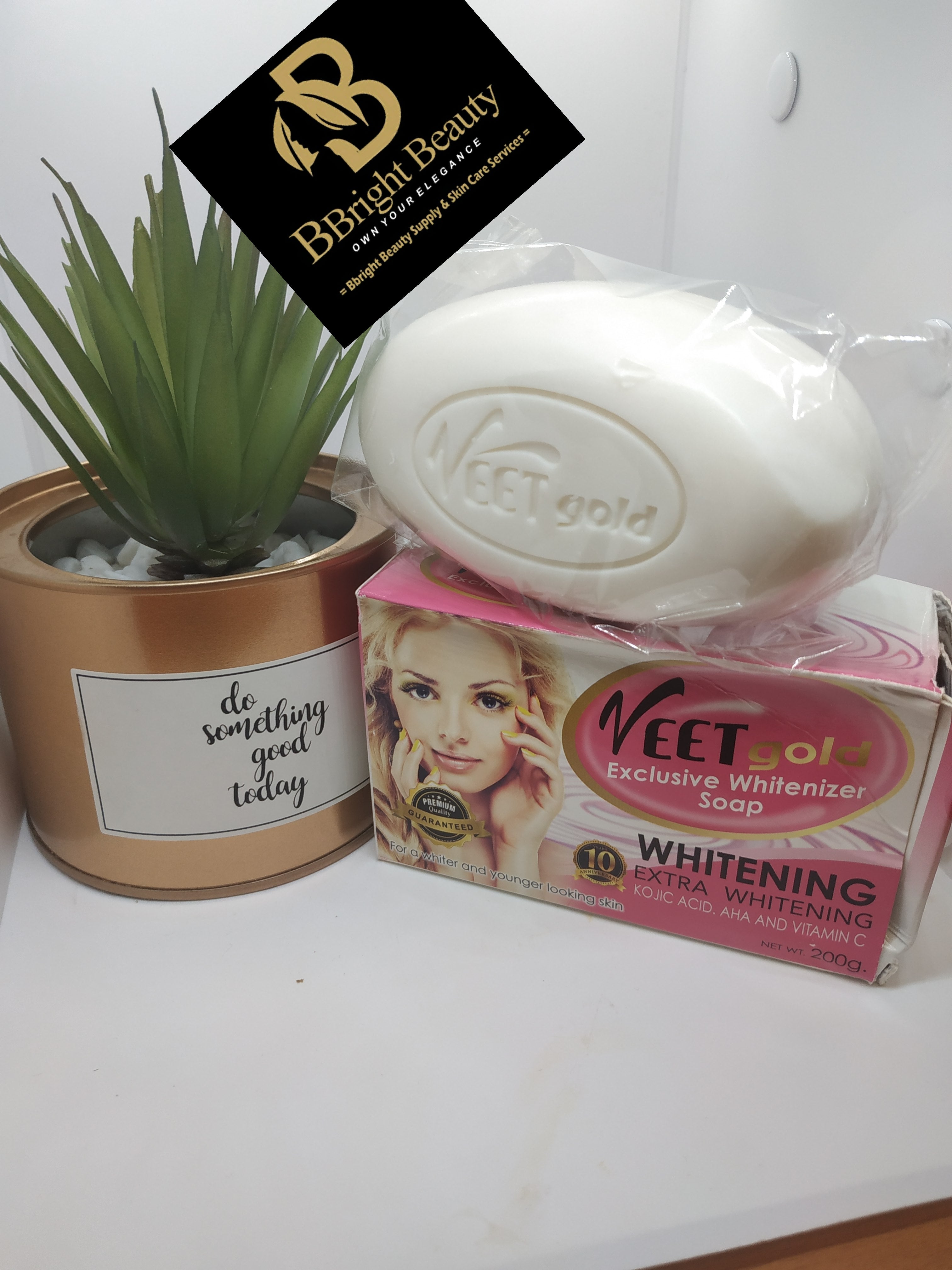 Veet Gold Exclusive Whitenizer Soap with Kojic Acid,AHA,Vitamin C 200g
