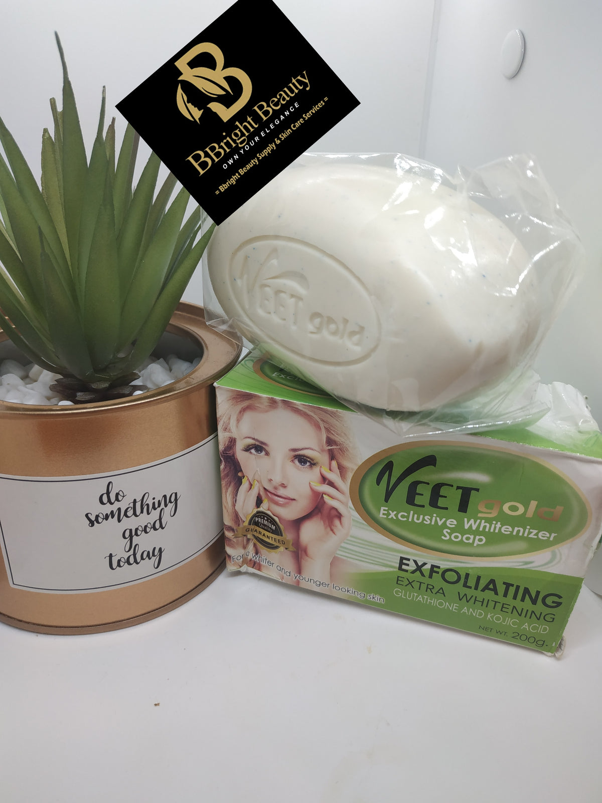Veet Gold Exclusive Whitenizer Soap  with Glutathione and Kojic Acid 200g