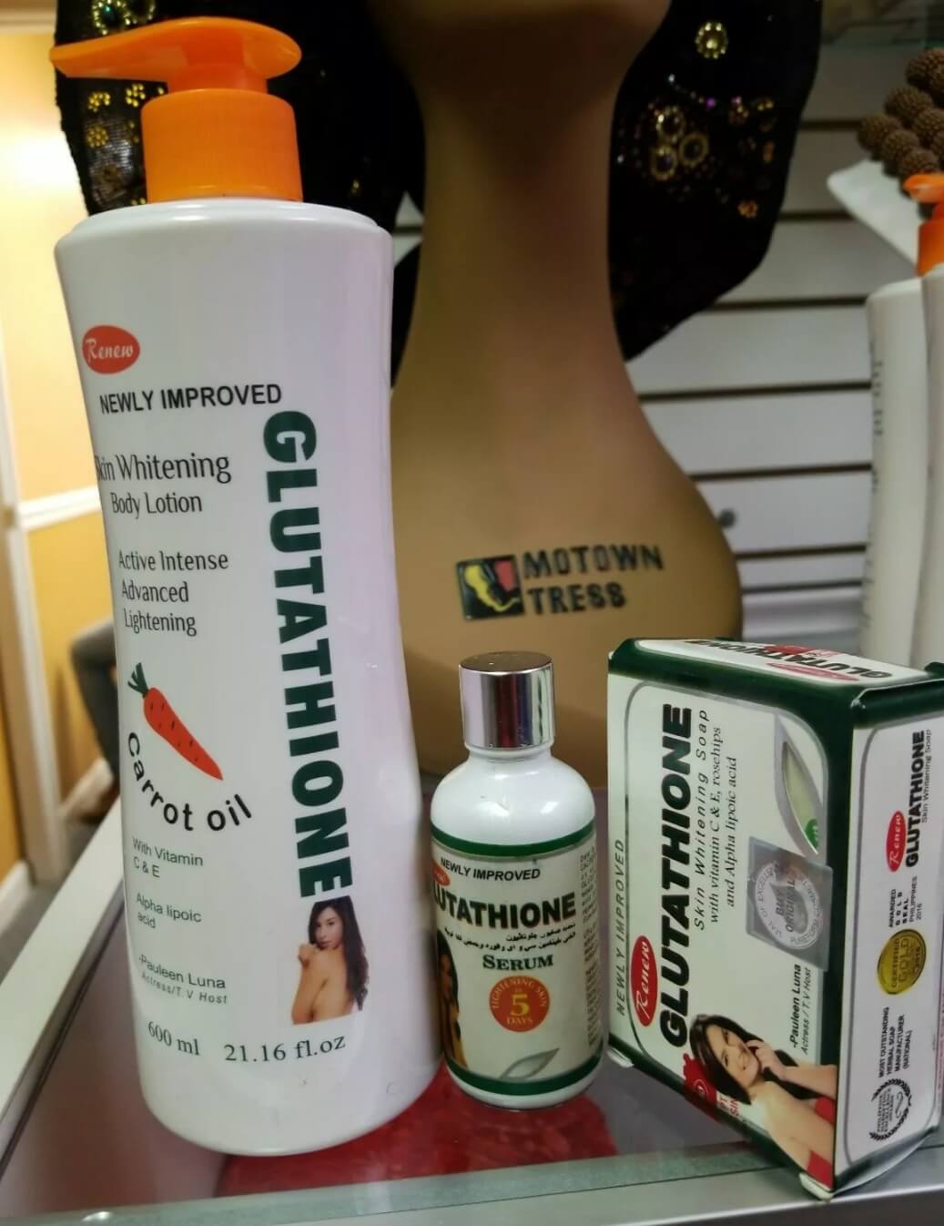 Glutathione Super Lightening 500ml Lotion with Carrot Oil Set(Serum,Soap,lotion)